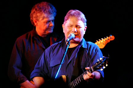 The Amazing Rhythm Aces live at...