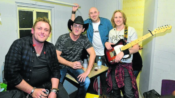 Lee Kernaghan and Wolfe Brothers on Nu Country TV country music show