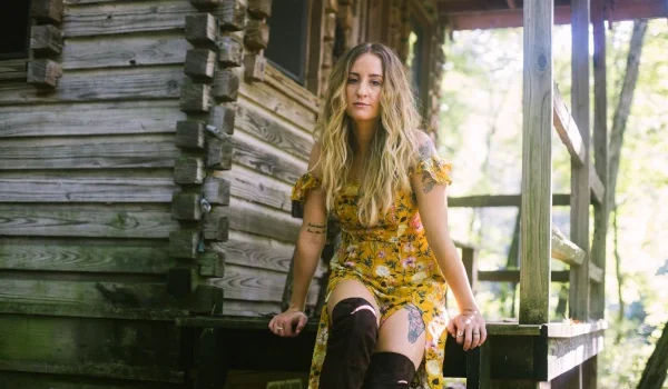 Margo Price on Nu Country TV country music show