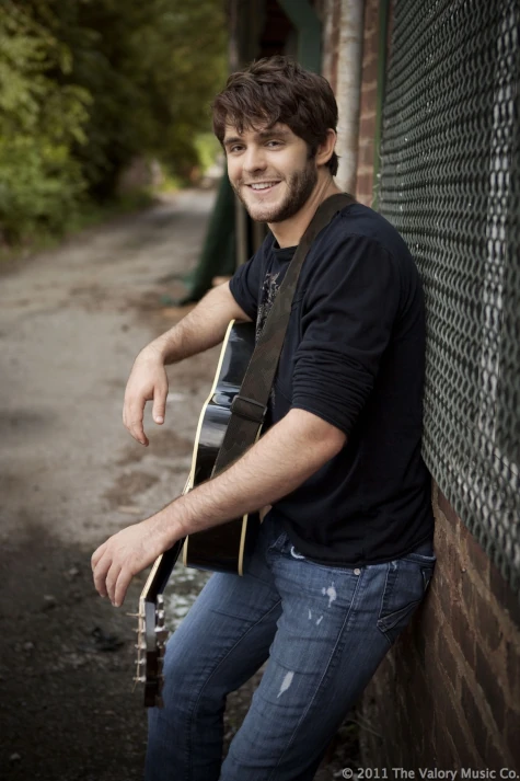Thomas Rhett on Nu Country TV country music show