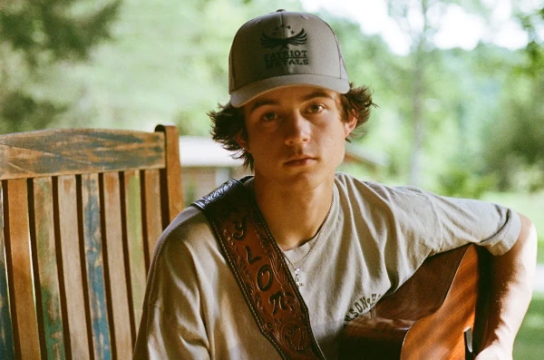 Waylon Wyatt on Nu Country TV country music show