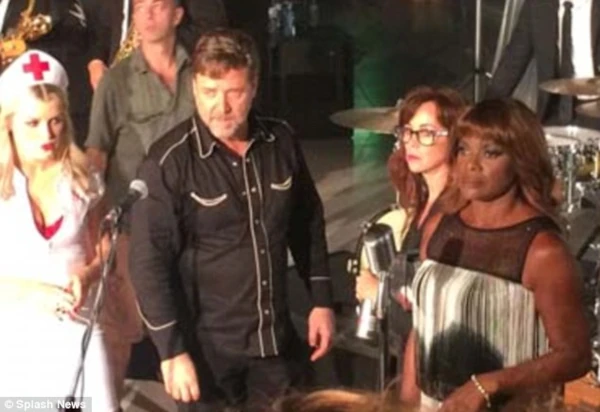 Russell Crowe and Marcia Hines on Nu Country TV country music show