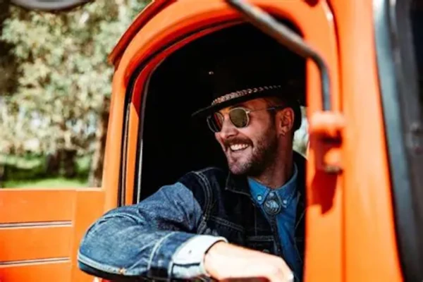 Harry Foxton on Nu Country TV country music show