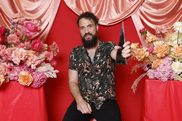 William Crighton on Nu Country TV country music show