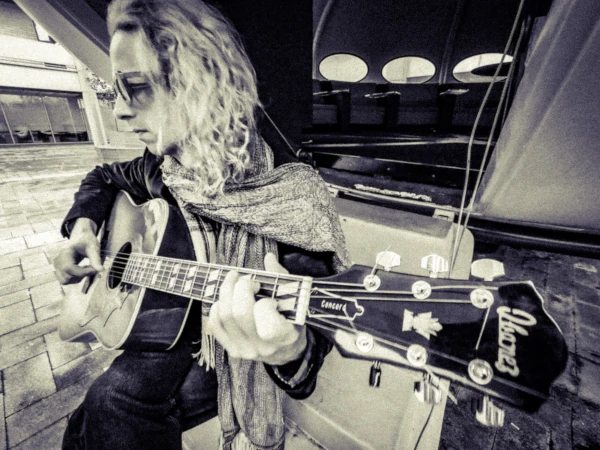 Tom Woodward on Nu Country TV country music show