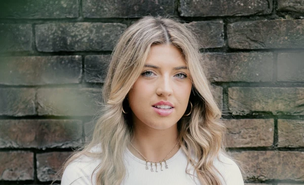 Kyla Belle on Nu Country TV country music show