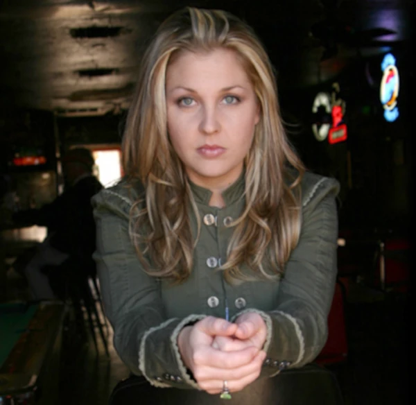 Sunny Sweeney on Nu Country TV country music show