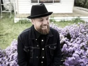 Andrew Swift on Nu Country TV country music show